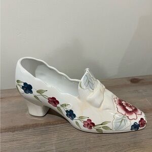 W.C.L.China porcelain slipper in perfect condition.